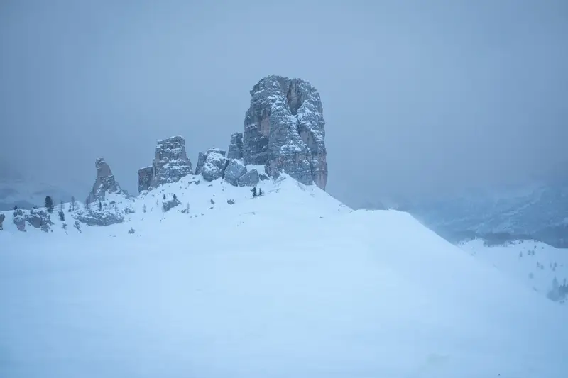cinque torri dolomites atmosphere guided tour