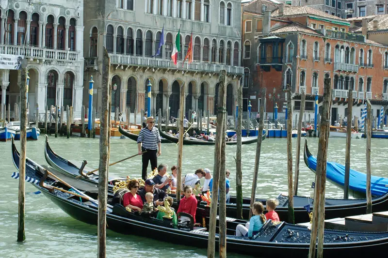 venice-gondola-guided-experience