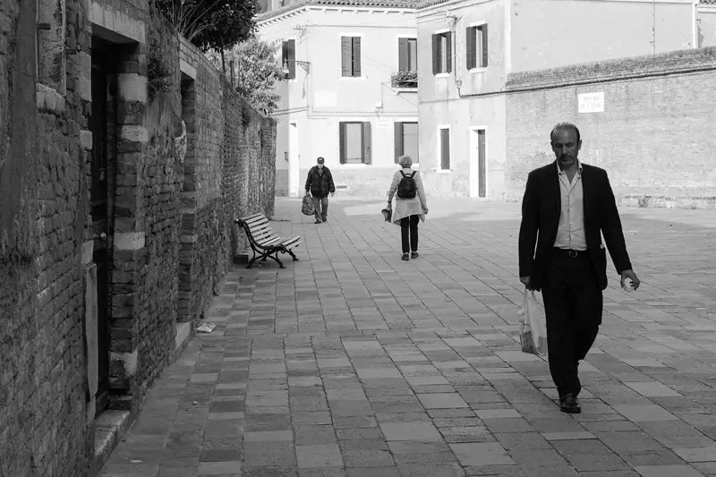 venice-walk-bw-guided-experience-photo