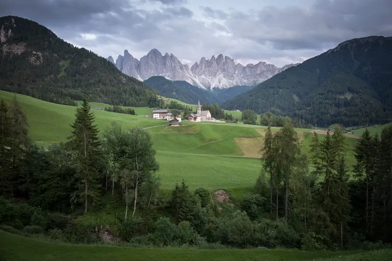 val-di-funes-guided-experience